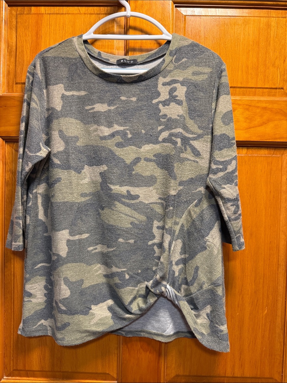 BLVD Camo Twist-Hem Long Sleeve Top - Olive & Gray